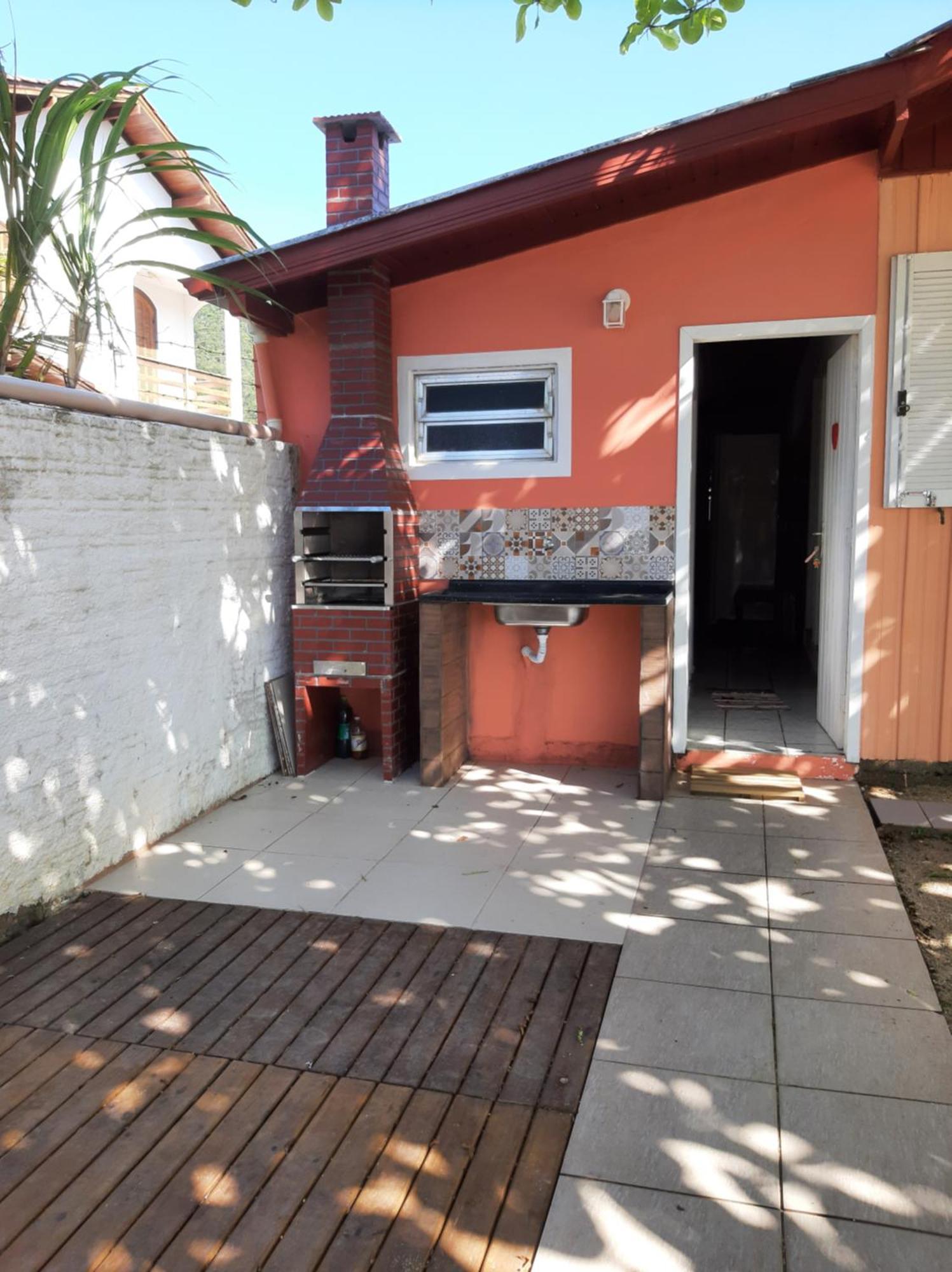 Pe Na Areia, Casa Na De Frente O Mar
