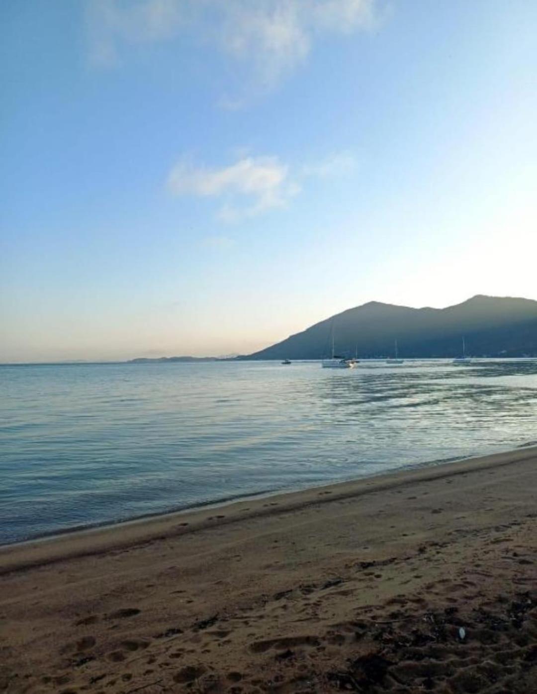 Pe Na Areia, Casa Na De Frente O Mar *